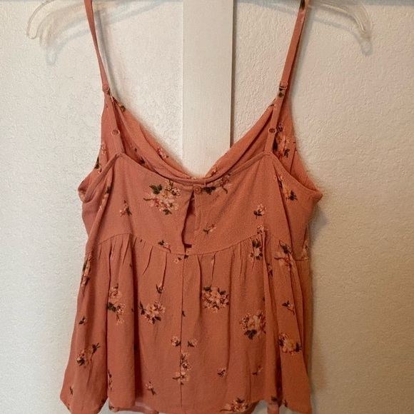 American Eagle tank top. Blush with floral pattern. NWT! Medium - Picture 10 of 13